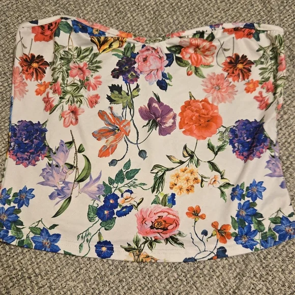 2 Large Top Bundle - Picture 3 of 6